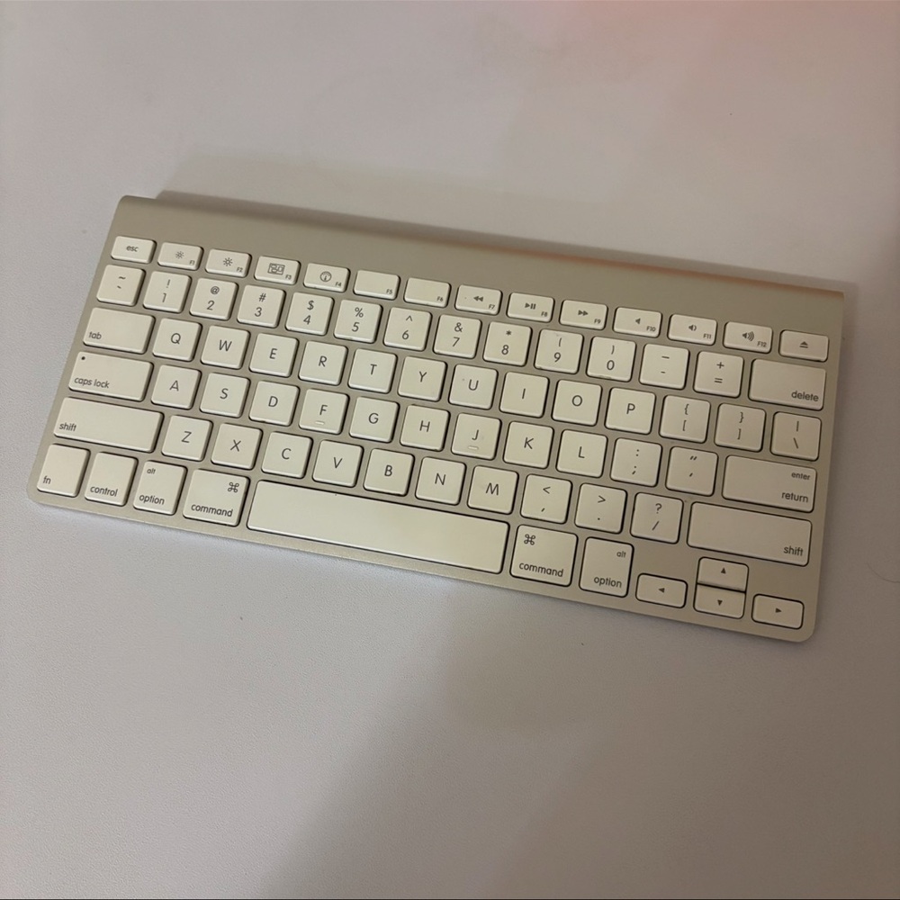 Apple keyboard